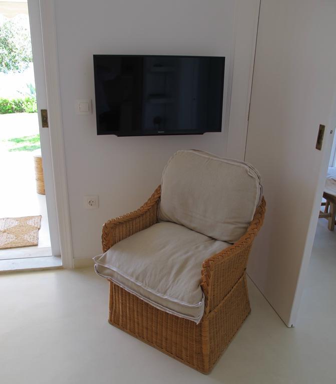 גליפאדה Seafront Calista Beach House With Garden מראה חיצוני תמונה
