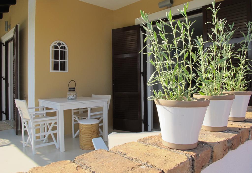 גליפאדה Seafront Calista Beach House With Garden מראה חיצוני תמונה